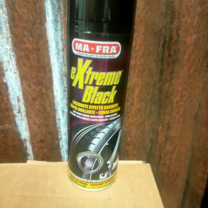 Extreme Black is de bandenzwart