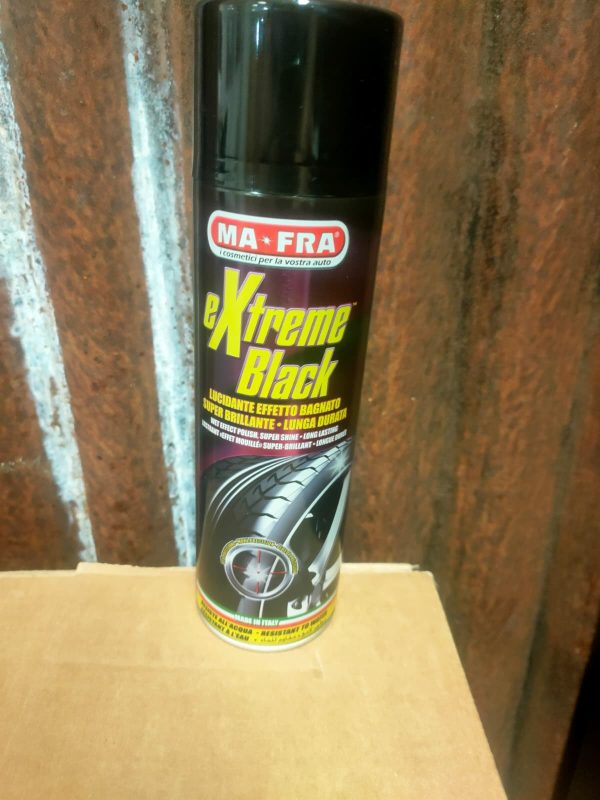 Extreme Black is de bandenzwart